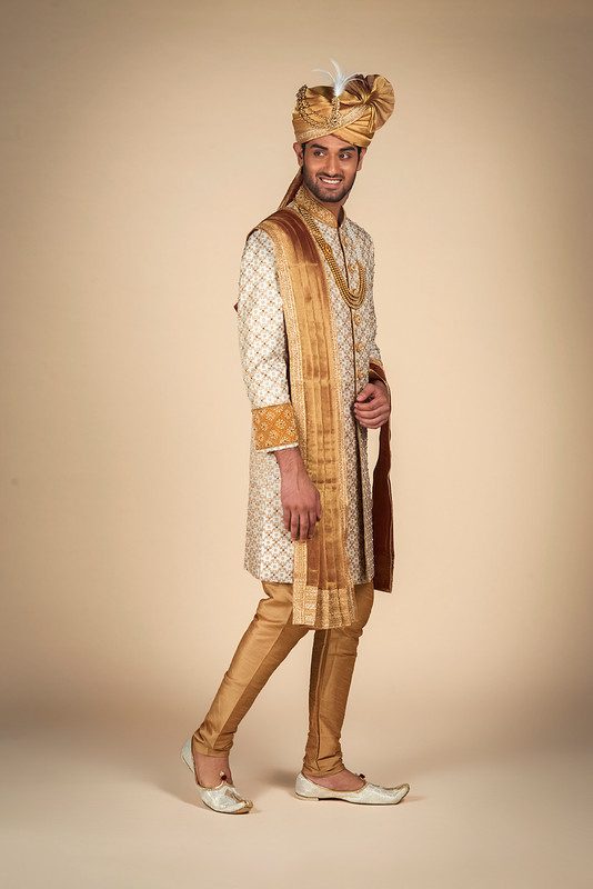 Elegant and Timeless: White Sherwanis for Men at Dulhaghar
