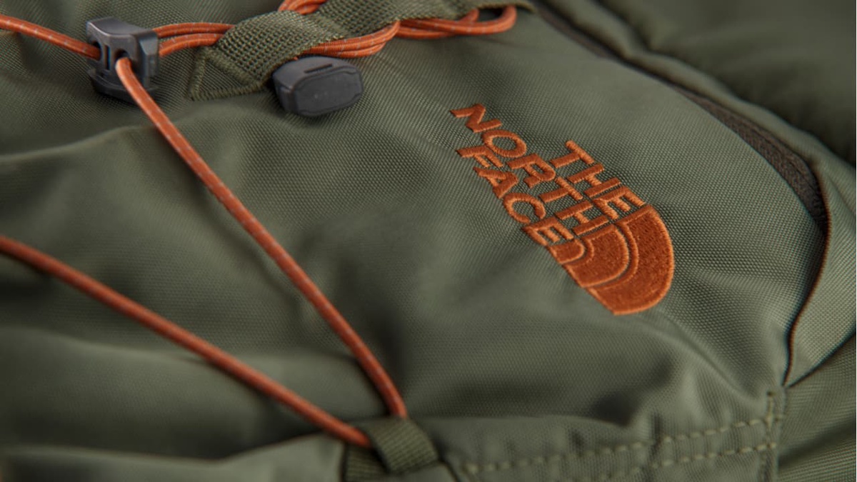 A Comprehensive Guide: How to Wash Your North Face Jacket Puffer