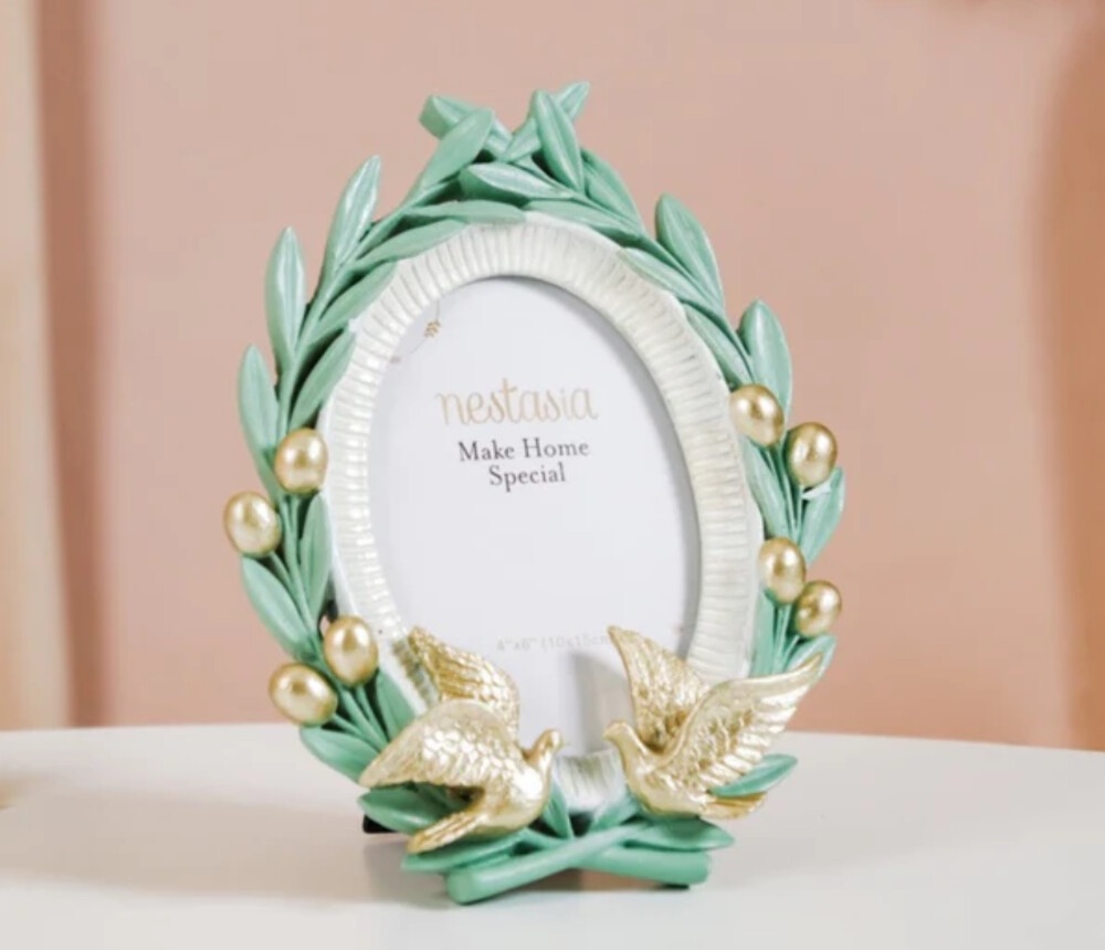Showcase Your Memories with Photo Frames Online