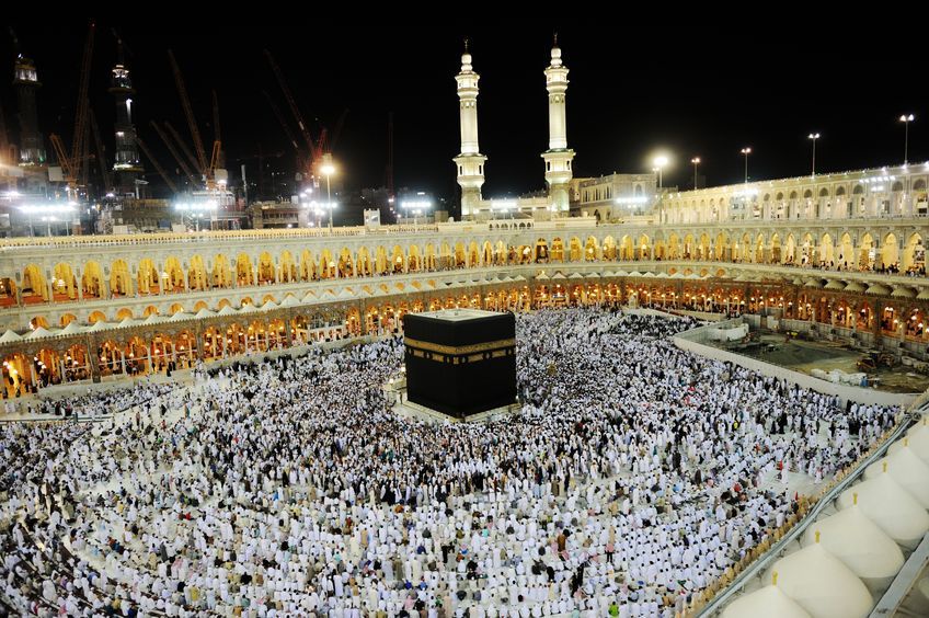 Why Are UK Pilgrims Opting for Premium Umrah Packages?