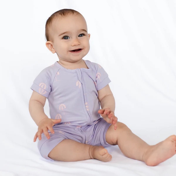 Baby Bodysuits Short or Long Sleeves?