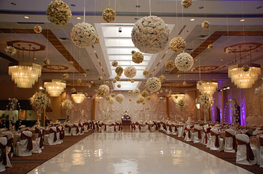 Essential Tips for Decorating Your Wedding Ceremony Venue