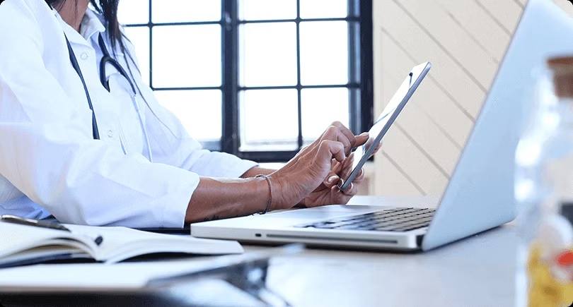 How does integration of EMR with RPM benefit healthcare providers & patients?