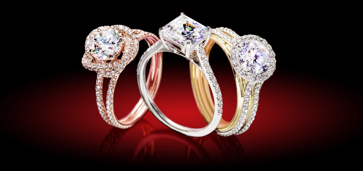What is the average cost of a diamond engagement ring?