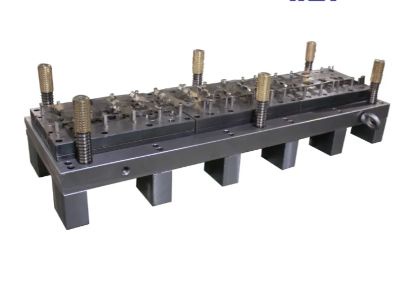 Stamping Molds: Essential Tools for Precision Component Manufacturing