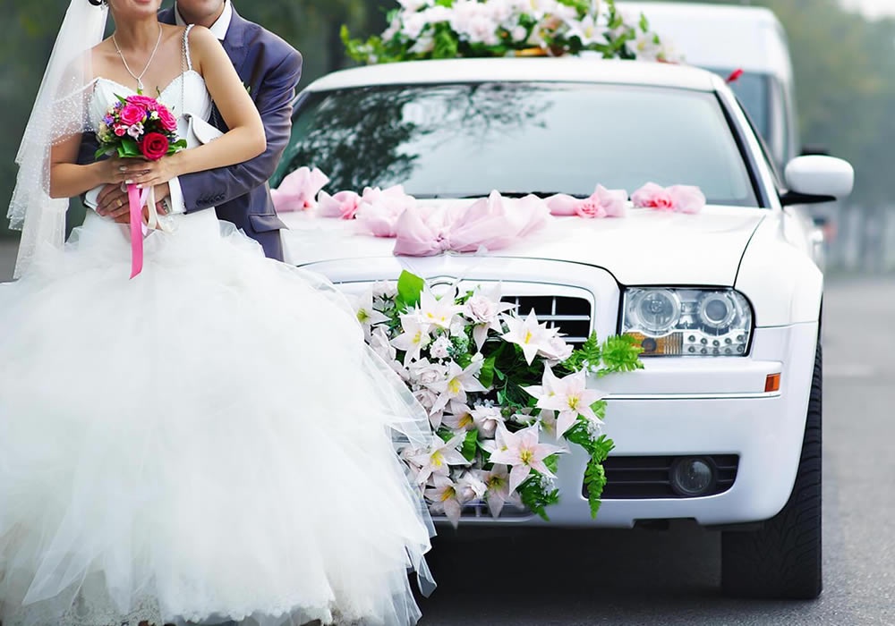 Limo Services for Weddings: Making Your Special Day Even More Memorable