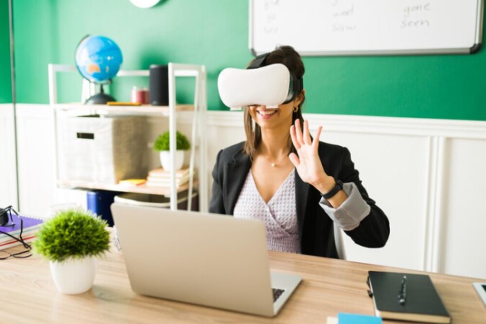 Advance Your Career with Online VR Certification Courses
