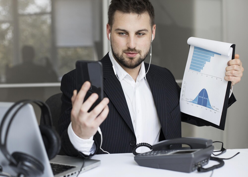 Astonishing Ways to Improve Business Productivity with Cloud HR Software