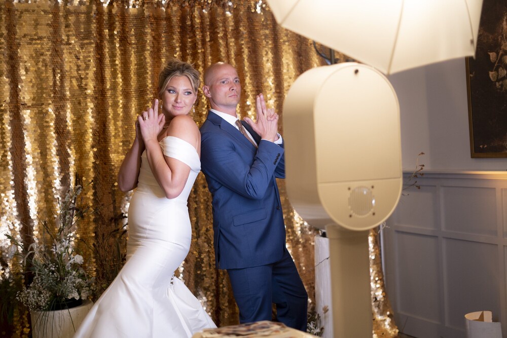 How Do Photo Booth Rentals Help Capture Candid Moments at Parties?