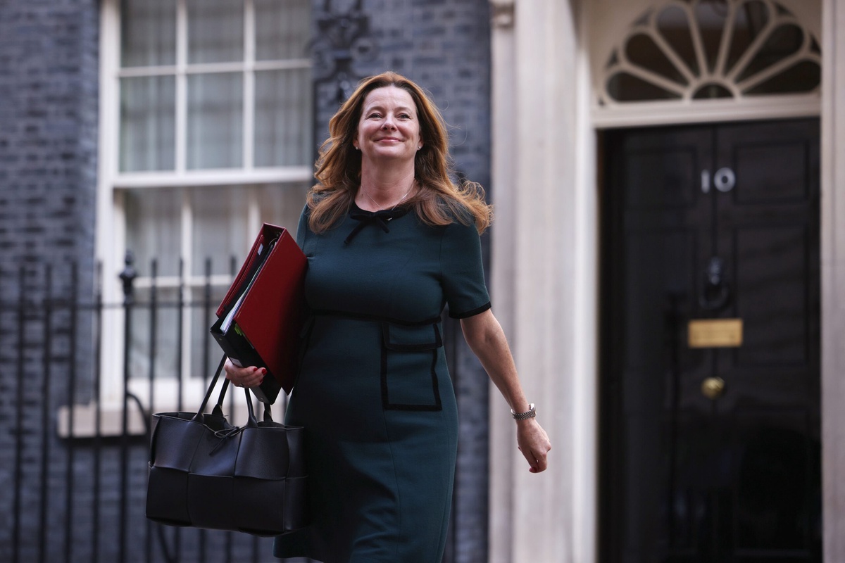 10 cabinet ministers lose their seats