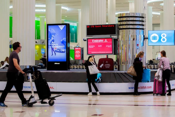 Advertise at Airports: Capturing a Captive Audience for Your Brand