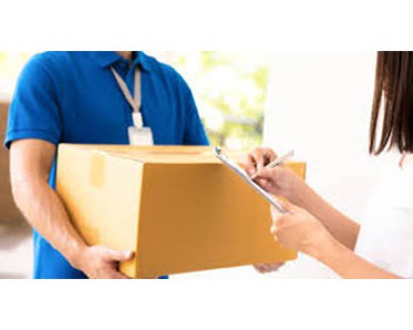 Is Slow Shipping Getting You Down in Leicester? Unleash the Speed with Local Couriers!