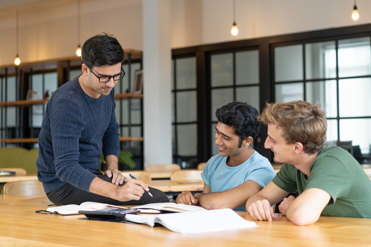 Master Digital Marketing with UpLearn's Postgraduate Program!