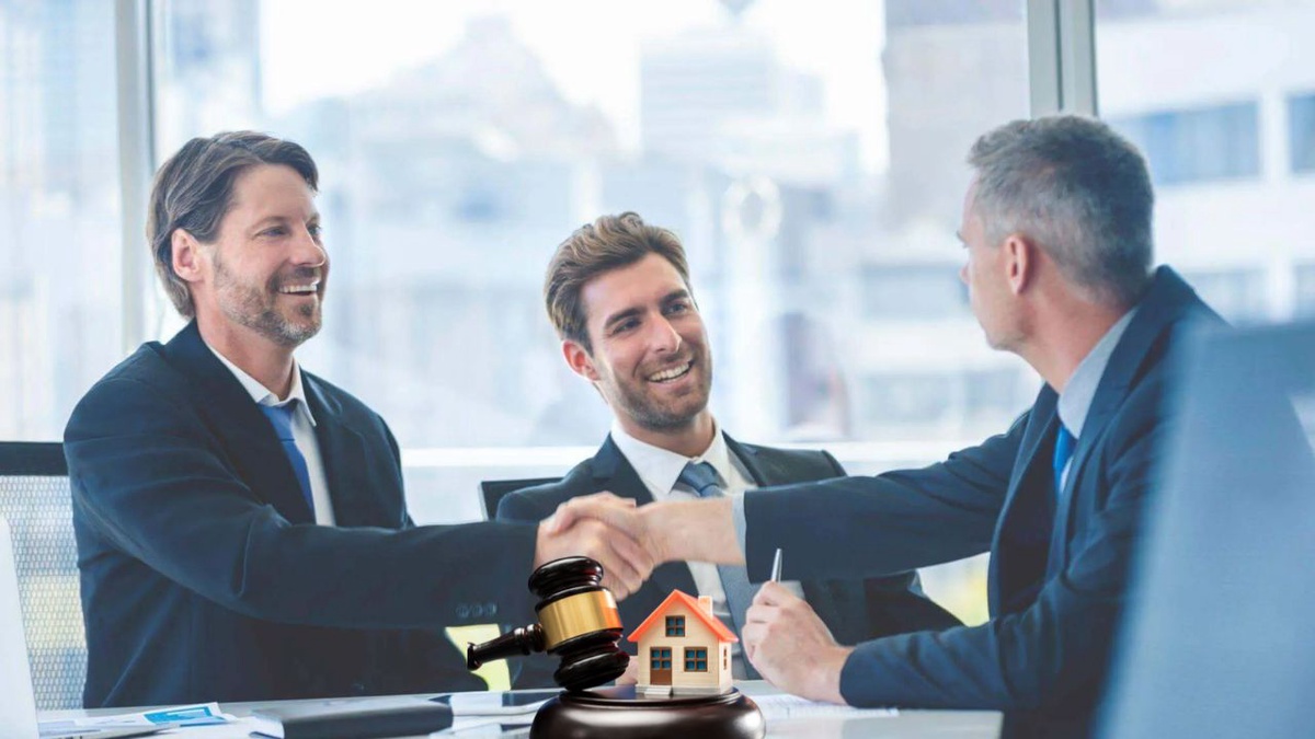 How Much Do Lawyers Charge for Estate Administration
