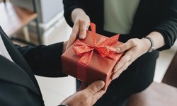 Brief Guide for Corporate Gifts in Singapore