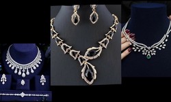 Gale ka haar, or diamond necklaces, are the newest fashion must-haves. >>> shivanshmall.in