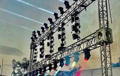 Everything you need to know about Truss Stage System