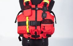 Water Ski Life Jackets vs Competition Ski Vests, Which One To Choose?