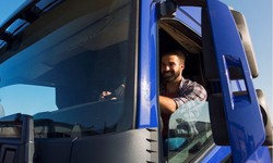 6 Things to Learn From a Truck Driving School