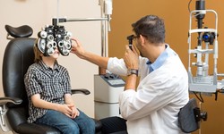 How to successfully perform a pediatric eye exam