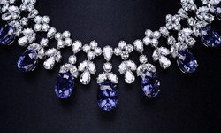 Chicago's top jewellers Pick Your Wedding's Best Diamond Ring.