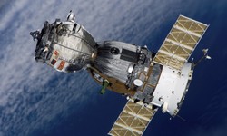 Spacecraft Leaked, 3 Astronauts Must Stay a Year in Space