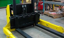 Features and Advantages of Operating 5000 lb Straddle Lift
