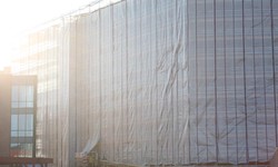 Shrink Wrap vs. Traditional Scaffold Coverings: Which is the Best Option?