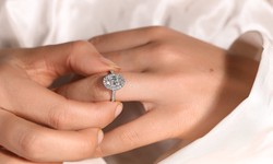The Rise of Lab Diamonds: Why More Couples are Choosing this Responsible Option for Their Engagement Rings