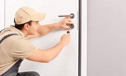 How Can You Find the Best Locksmith Arabian Ranches Service for Your Needs?