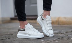 If you're among Alexander McQueen Sneaker those happy