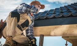 DIY vs Hiring a Professional Roofer: What You Need to Know