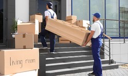 Choosing the Right Moving and Storage Company: Factors to Consider