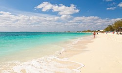 Escape to Grand Cayman: The Benefits of Choosing a Villa Rental for Your Caribbean Vacation