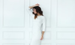 Elegance in White: Embrace the Chicness of a White Dress
