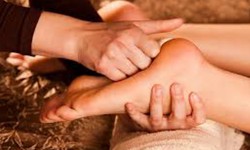 Sole Soothing: The Art and Science of Reflexology Massage