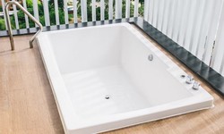 Lake Worth's Bathtub Refinishing Experts: Transforming Your Tub with Elegance