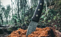 How Folding Knife Manufacturers Ensure Safety and Durability