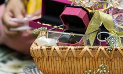 Thoughtful And luxury Gifts To Add In A Wedding Gift Baskets