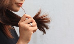 Split Ends: Causes, Types and Tips to Prevent them
