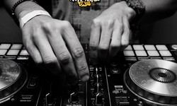 All the Information You Need to Hire a Mobile DJ