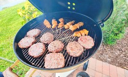 Grill Excellence/ Weber Grilling in Wet Weather: Embrace the Thrill of All-Weather Grilling