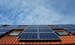 How Many Watts Does a Commercial Solar Panel Produce?