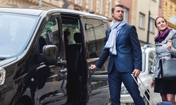 Arrive in Style: Unveiling Luxury Airport Transfer with Southeast Luxury in Melbourne