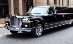 Experience Luxury & Comfort: Best Limo Services For Traveling