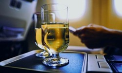 Do Qatar Airways serve alcohol?