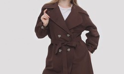 How should a Trench Coat should fit a Women