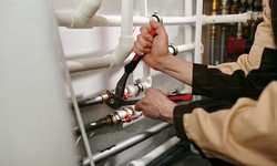 What Type of Services Can a Plumber Provide to Its Customers?