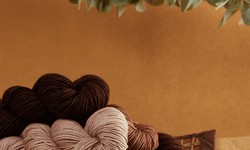 Choosing the Perfect Fingering Weight Yarn for Your Project