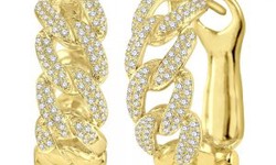 Gold Bridal Earrings That Have Us Starstruck